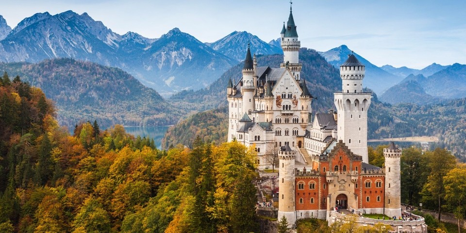 Besuchen Sie das weltberühmte Schloss Neuschwanstein in Füssen