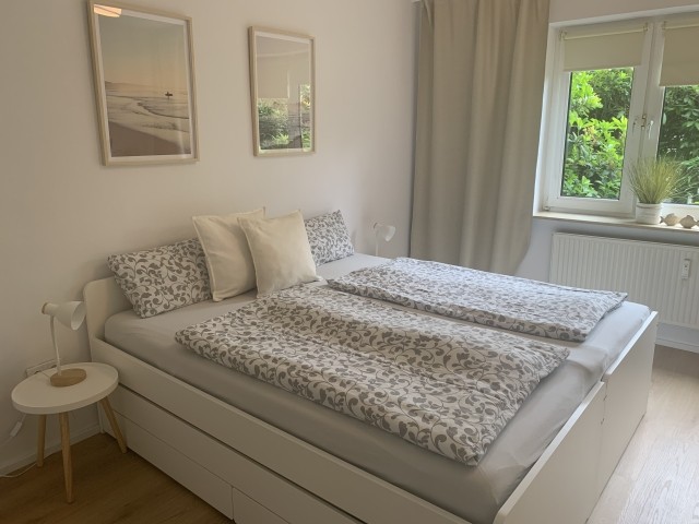 Schlafzimmer mit Doppelbett