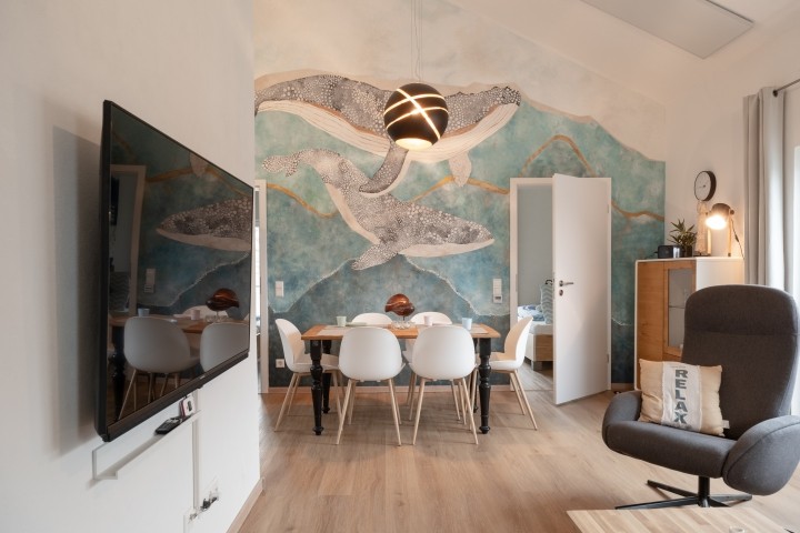 Blick ab Eingang zum behaglichen Interieur