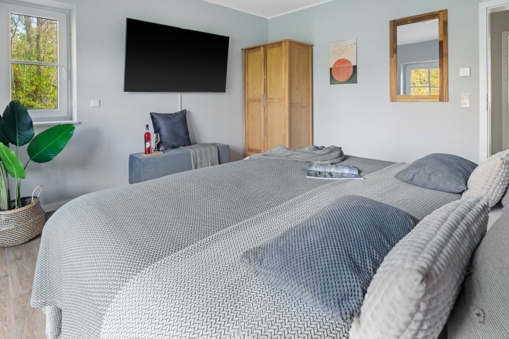 Schlafzimmer mit TV
