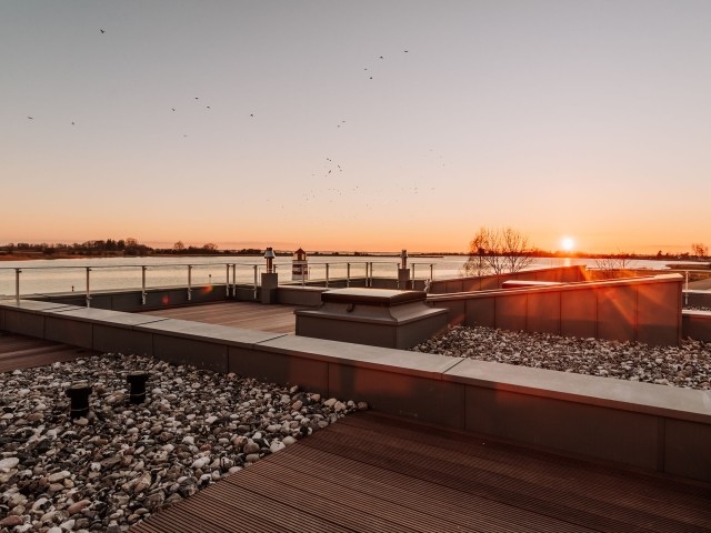 Sonnenuntergang vor der Terrasse
