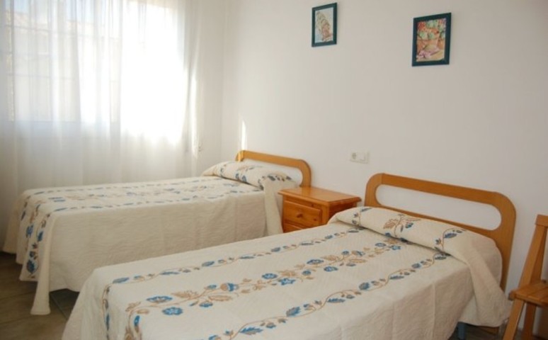 Schlafzimmer 2