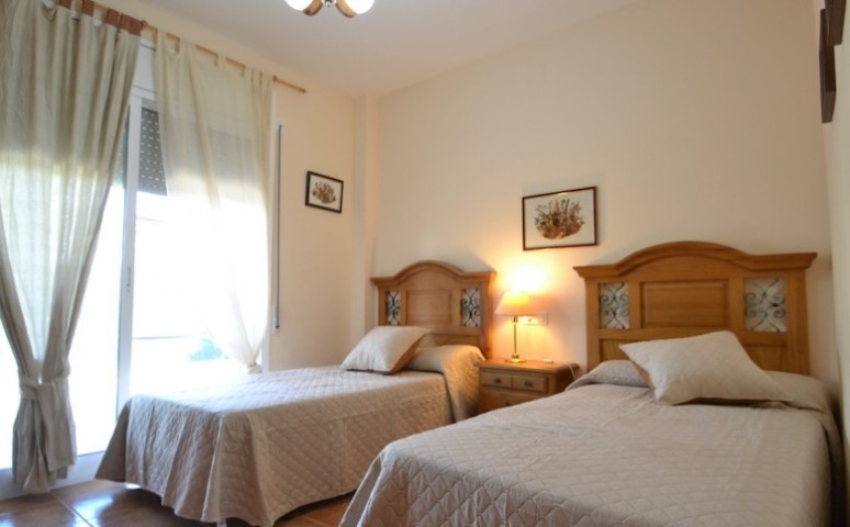Schlafzimmer 2