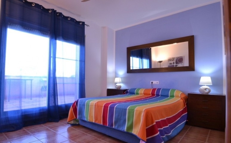 Schlafzimmer 6