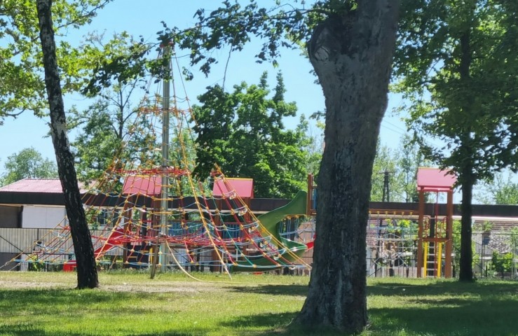 Spielplatz am See