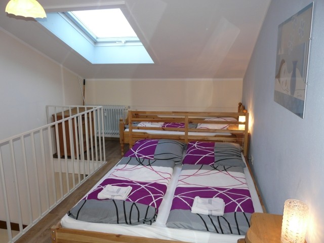 Schlafzimmer 1