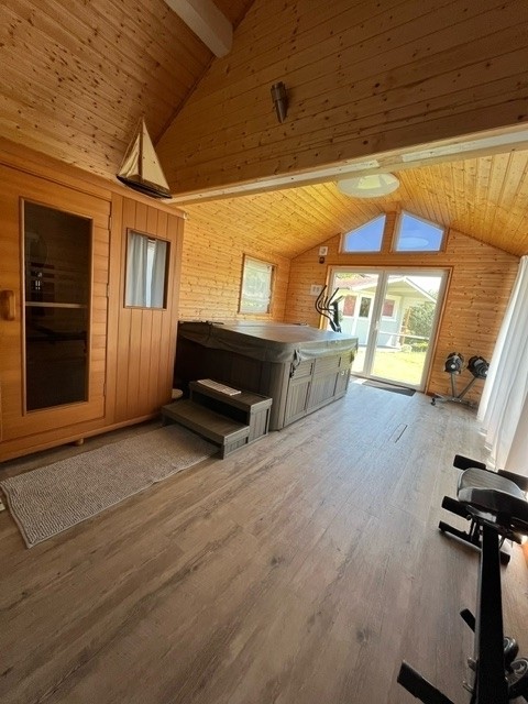 Sauna/Whirlpool