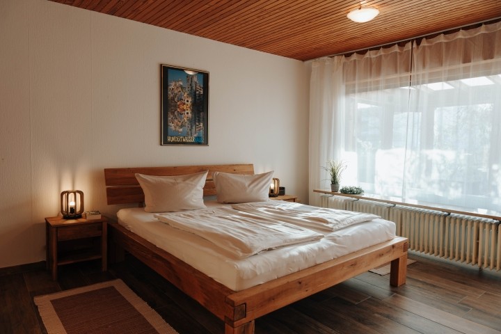 Schlafzimmer 1 im EG