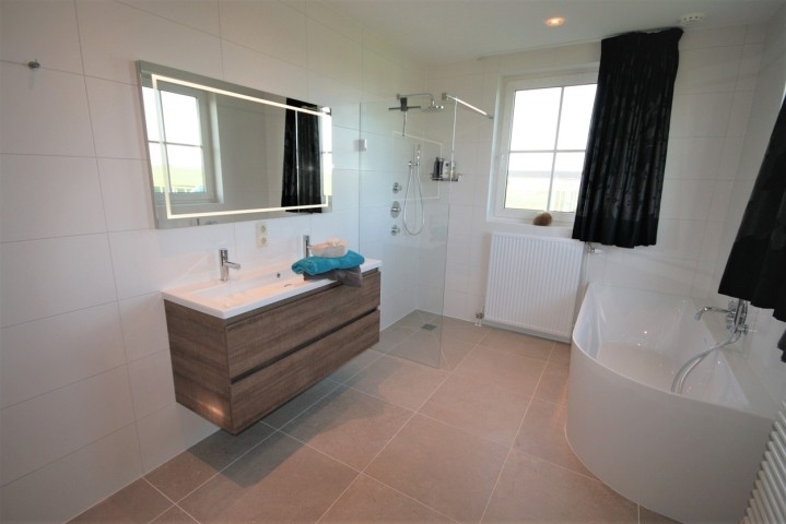Badezimmer Erdgeschoss