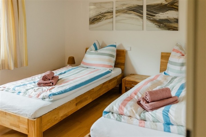 Schlafzimmer 2