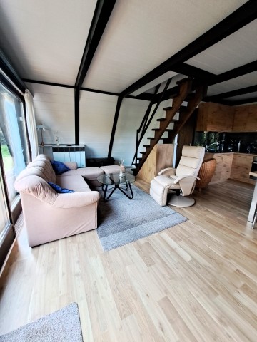 Wohnzimmer von der Eingangstür aus