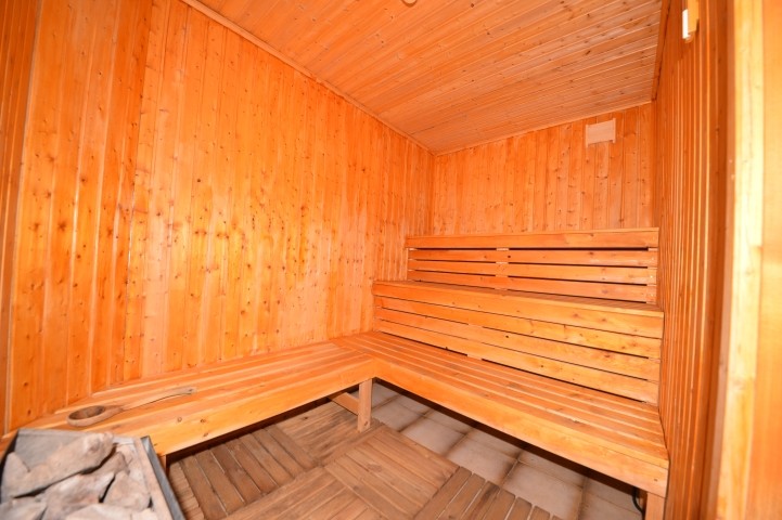 Sauna mit Zugang zu Bad Nr. 2