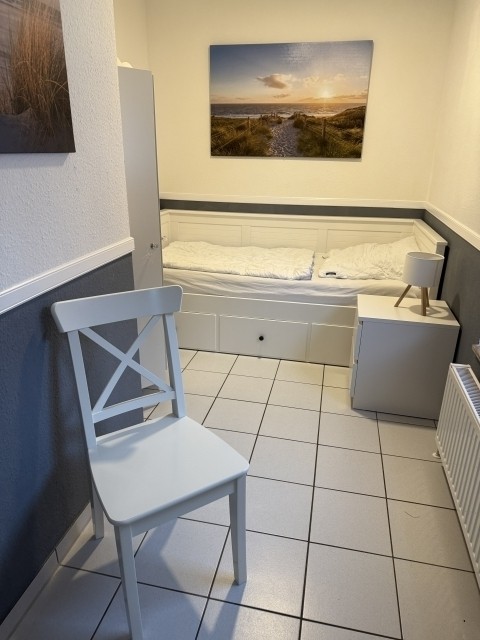 Schlafzimmer unten 