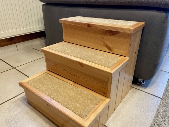 Treppe für kleine oder Senioren Hunde 