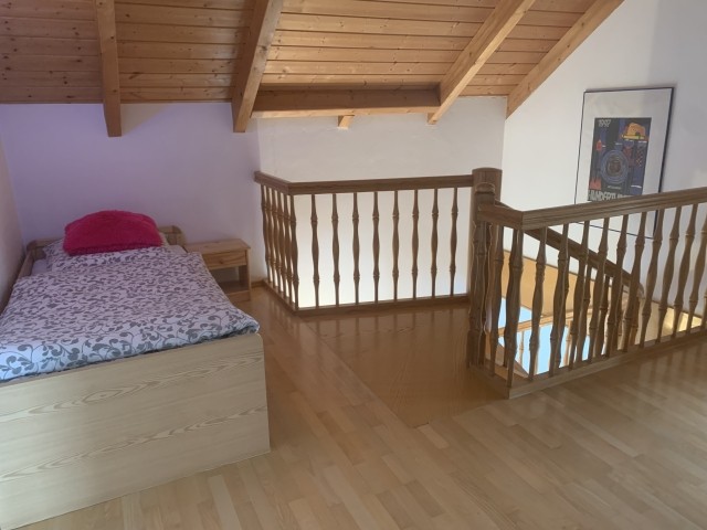 Galerie mit Bett