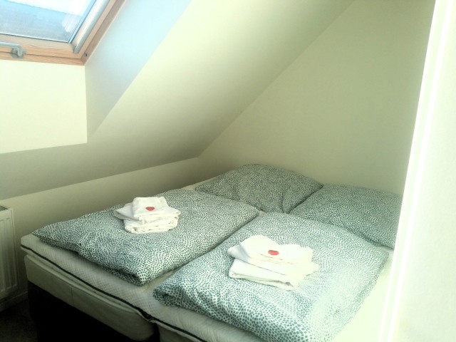 Schlafzimmer 2