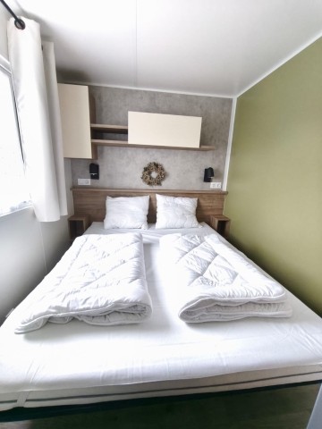 Schlafzimmer 3 mit begehbaren Kleiderschrank 