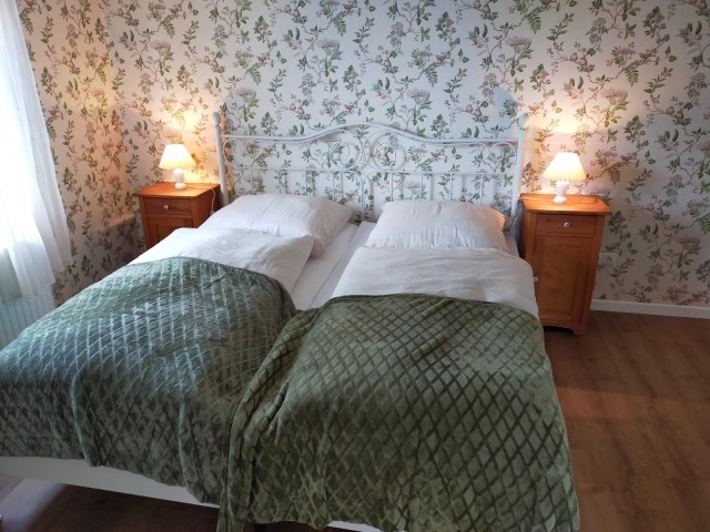 Doppelbett 180/200