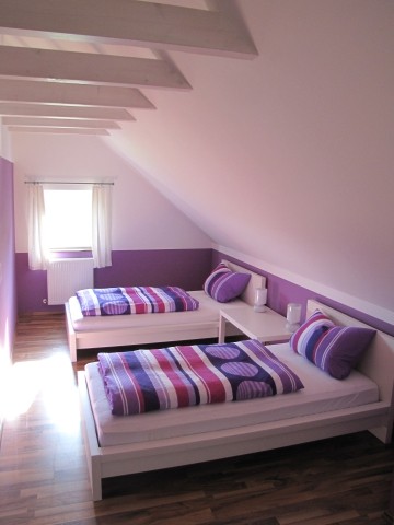 Schlafzimmer 2
