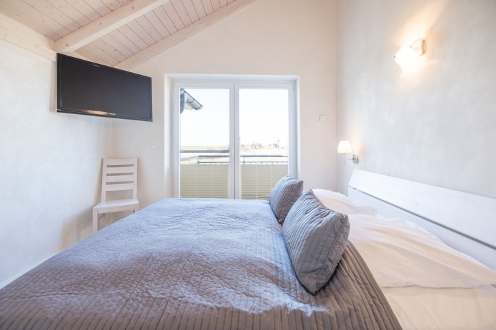 Schlafzimmer 2 