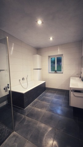 Badezimmer 1