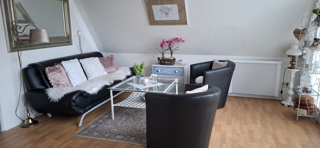 Wohnzimmer/ Esszimmer kombiniert 