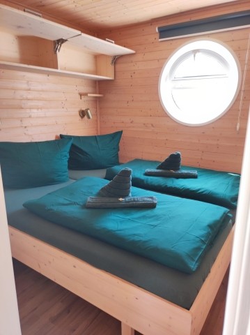 1. Schlafzimmer mit Doppelbett