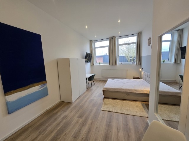 Schlafzimmer II