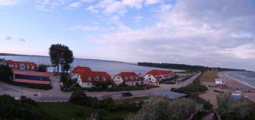 Blick vom Schmiedeberg auf Haff und Ostsee