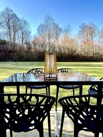 ihre Terrasse mit Traumblick und parkähnlich angelegten Garten