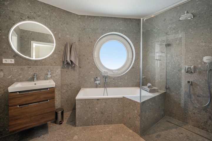 Vollbad im EG (Maisonette)