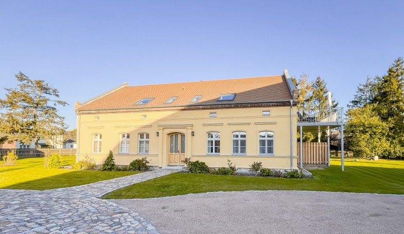 Gutshof in Liepe - Außenansicht und Vorhof
