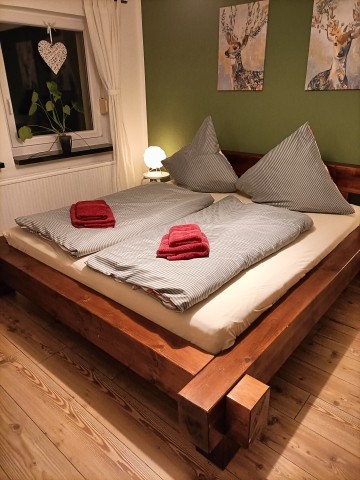 Schlafzimmer Einliegerwohnung (EG)
