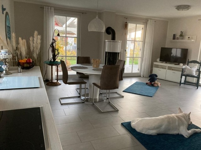 Wohn-Essbereich mit Terrassenzugang