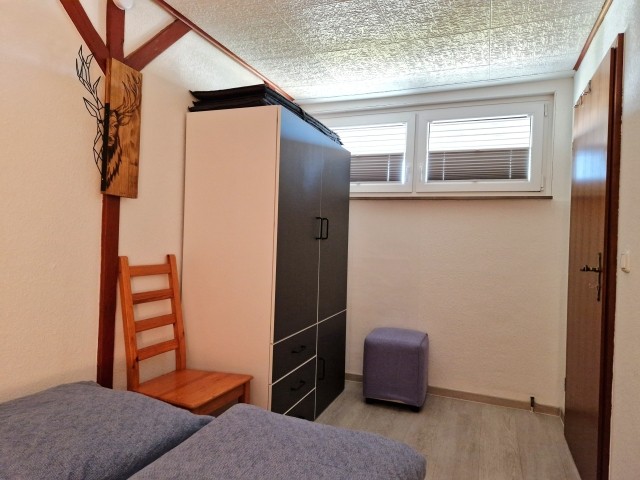 Kleiderschrank