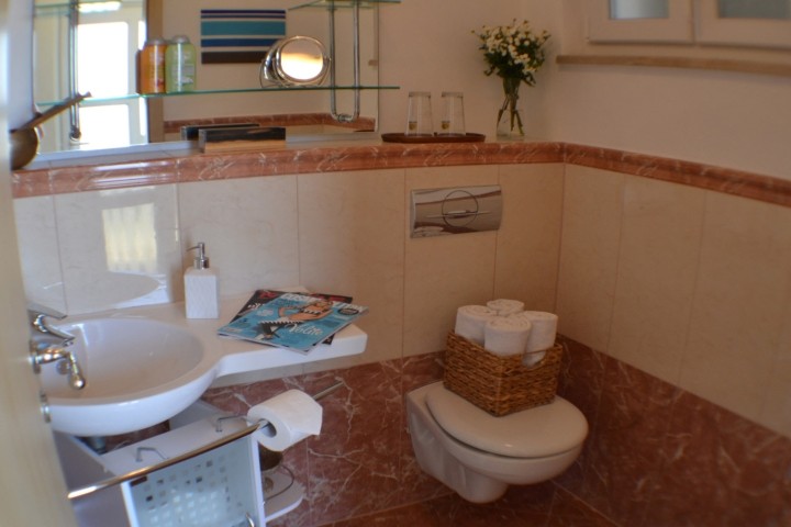 2tes WC