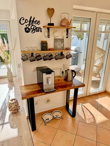 Kaffee- und Teebar und natürlich Hundebar