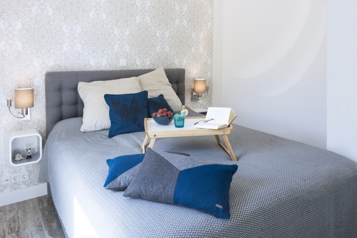Schlafzimmer mit Kleiderschrank