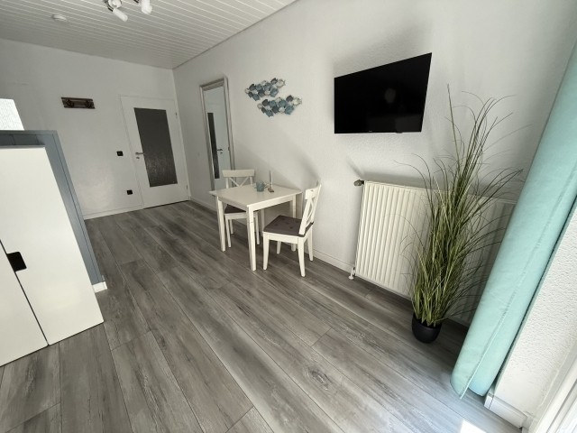 Wohn- und Schlafzimmer