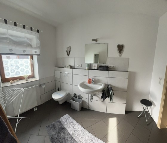 Modernes Badezimmer