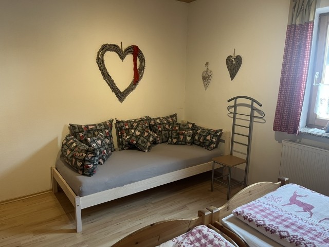 Schlafzimmer 2 mit 3 Einzelbetten