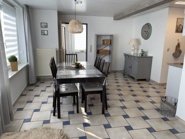 Esszimmer  Bild 1