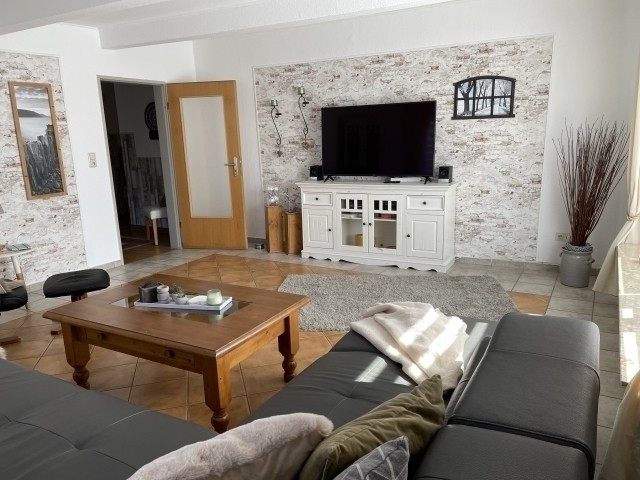 Wohnzimmer Bild 1
