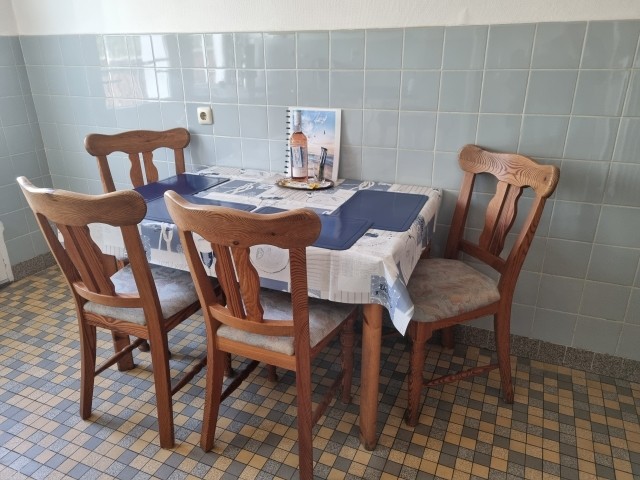 Esstisch