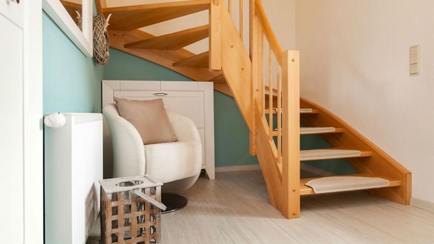Treppe zum Obergeschoss