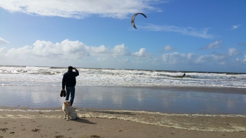 Kitesurfing 