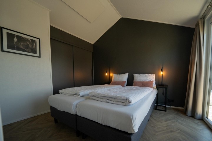 und eines mit Doppelbett