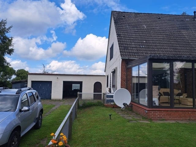 Haus und Garage