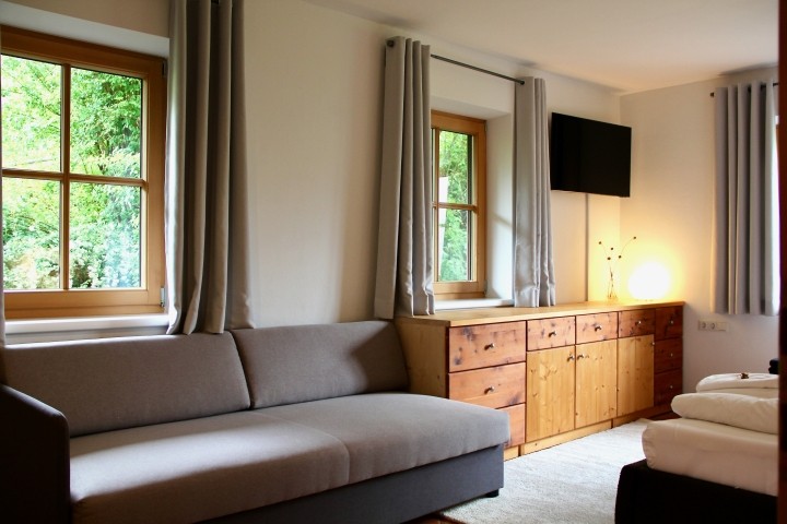 Schlafzimmer 1