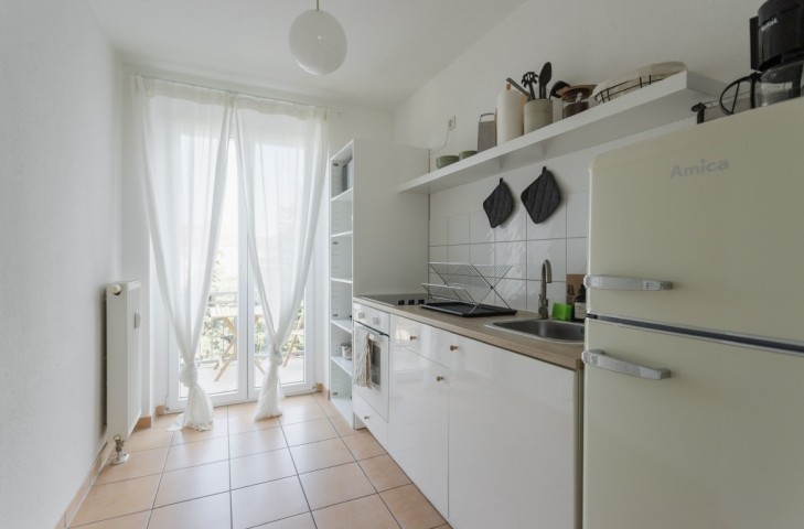 Küche mit Balkon